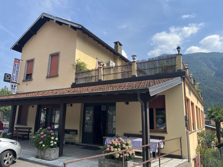 Bridge Pub 
